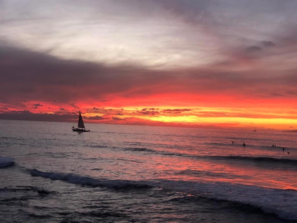 Sunset Over The Sea Плая де лас Америкас Екстериор снимка